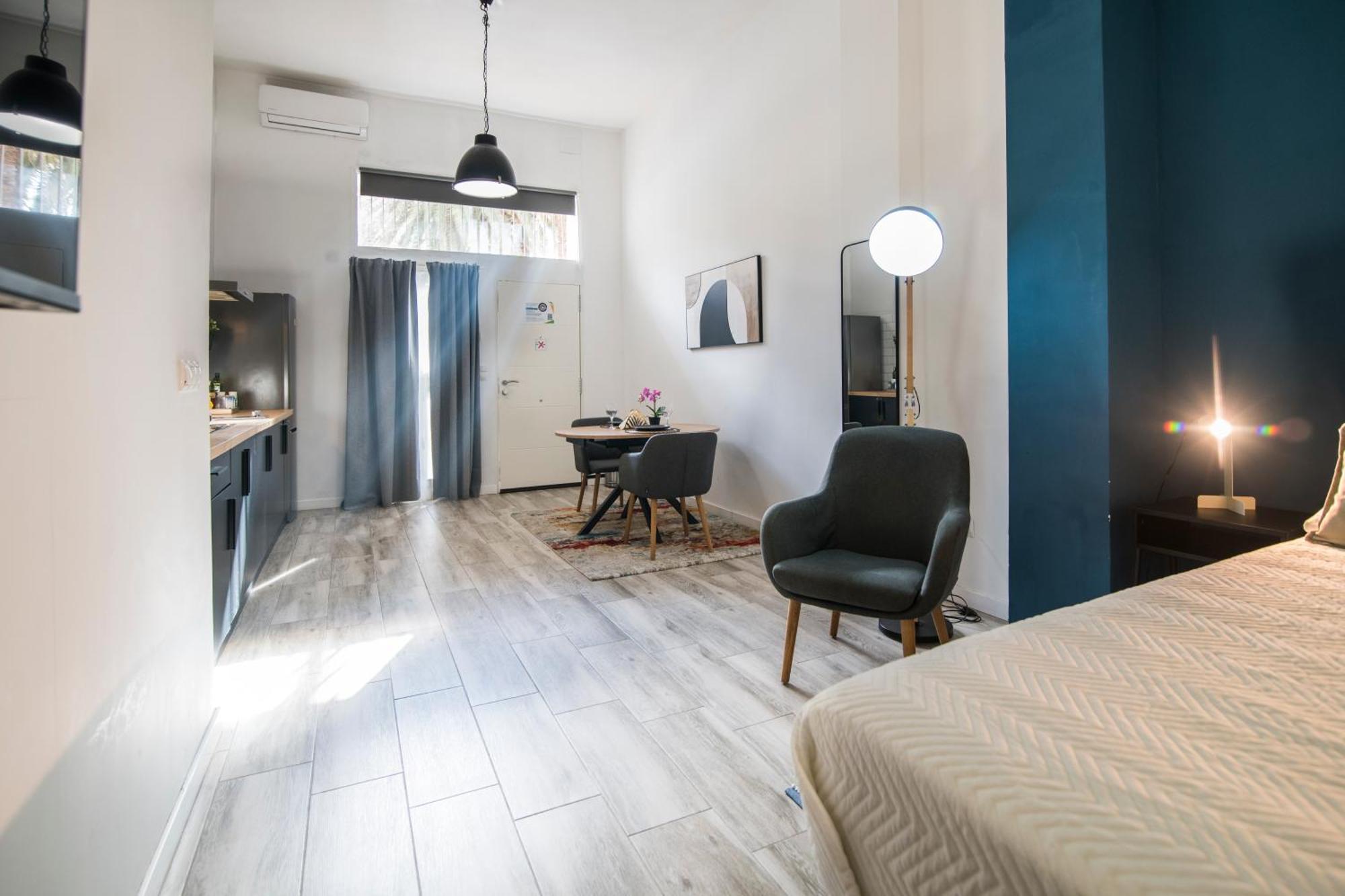 Cozy Loft In Valencia Apartment Bagian luar foto